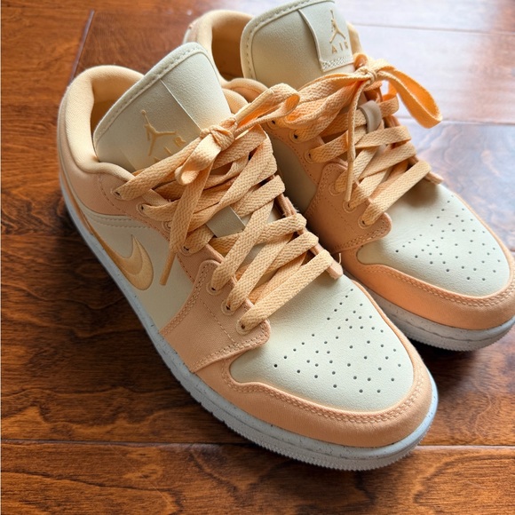 Jordan Low-Top Sneakers in Cream and Peach - Picture 1 of 4
